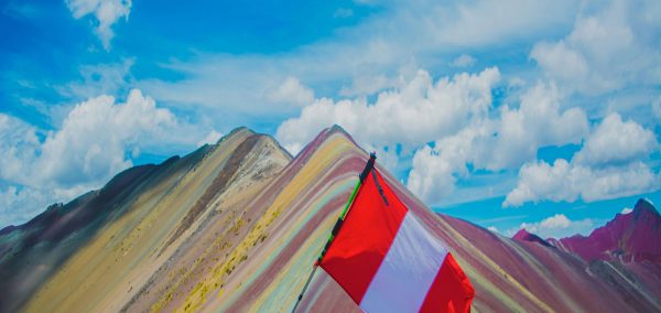 Palcoyo Rainbow Mountain in Group 20 paxs